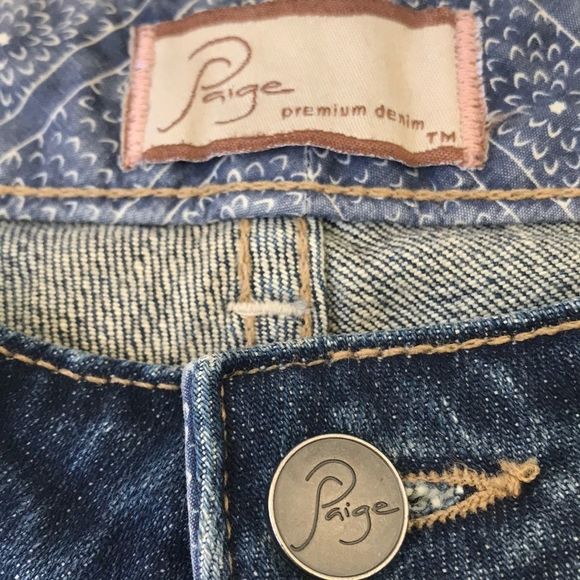 PAIGE Laurel Canyon Jeans - Picture 6 of 11